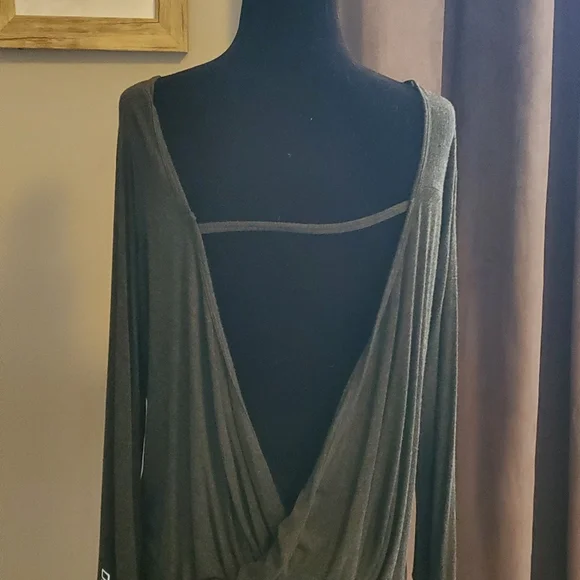 Uniquely Post Workout Top - Picture 2 of 3